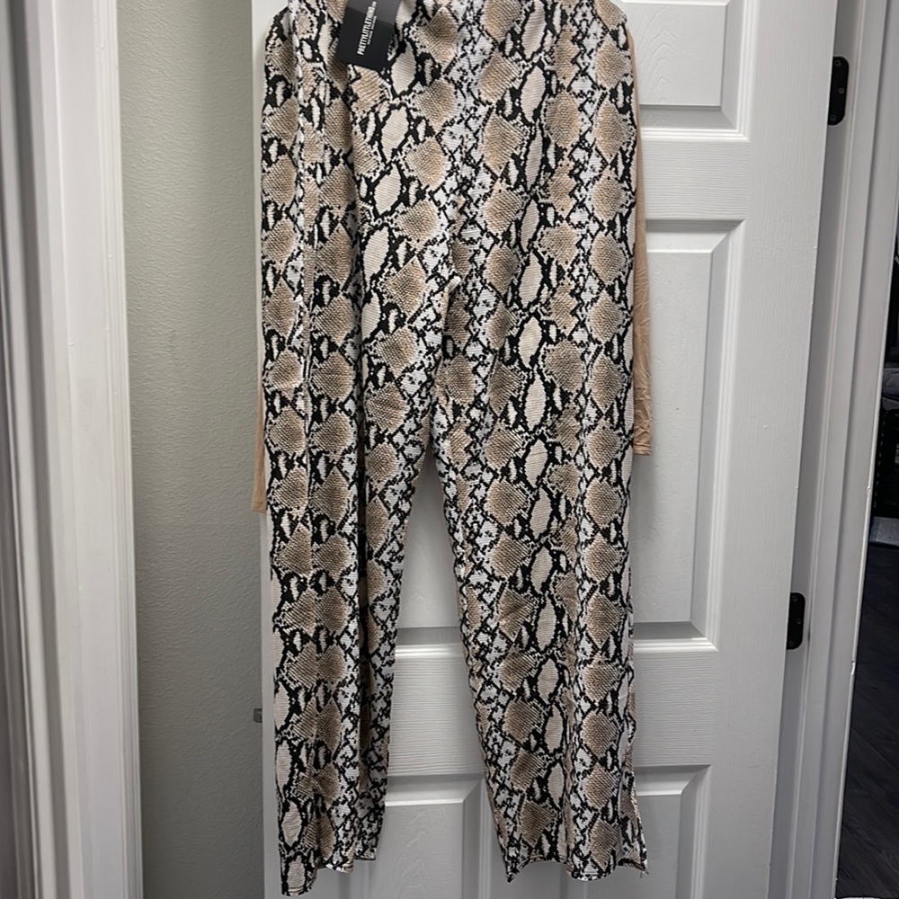 Snake Print Wide Leg Pant